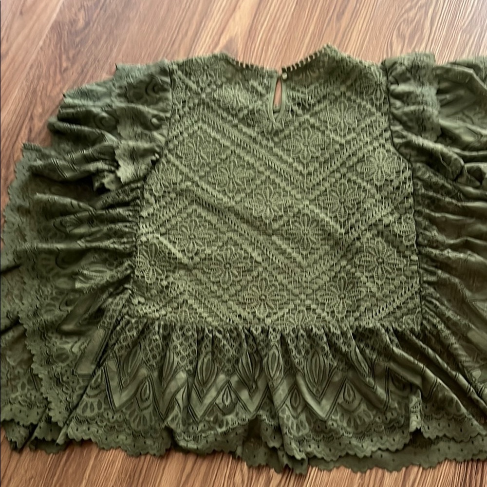 Ultra Pink Olive Lace Blouse - Picture 5 of 6